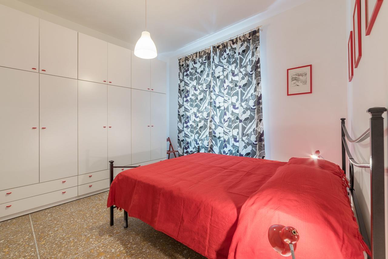 Red & White Vatican Apartment Rome Exterior photo